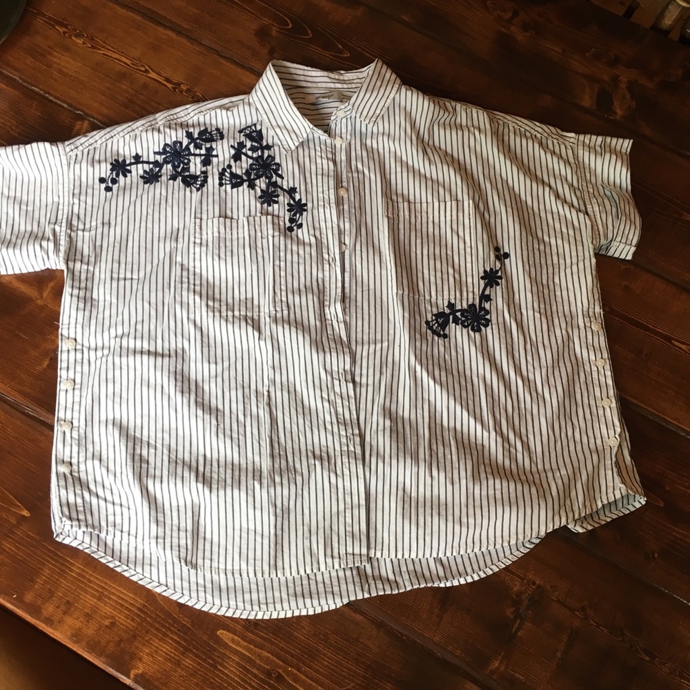 Madewell embroidered button down